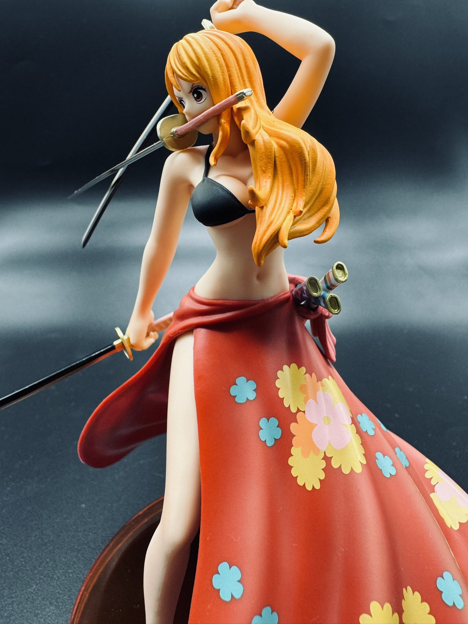 26⬜︎フィギュア「ワンピース」ナミ(三刀流) RI0902-6 26⬜︎フィギュア「ワンピース」ナミ(三刀流) RI0902-6