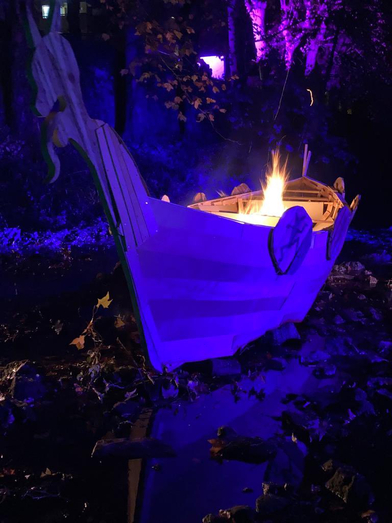 Contents per tota la gent que va passar a veure la nostre instal·lació el festival <a href="/lluernia/">Lluèrnia</a> 

#lluèrnia #llumifoc #lluèrnia2023 #festivaldelallumielfoc #foc #llum