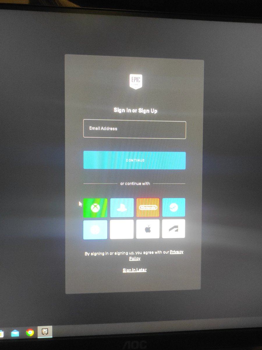 FortexFNW's tweet photo. @FortniteStatus @EpicGames 
HELLO I need help. I was playing Fortnite 3 days ago normally but now when I try to open it. It tells me to log into my account or make a new one. The problem is that there is no option to log in with an epic account. Only ps or Xbox accounts. https://t.co/ClS4JIKMmG