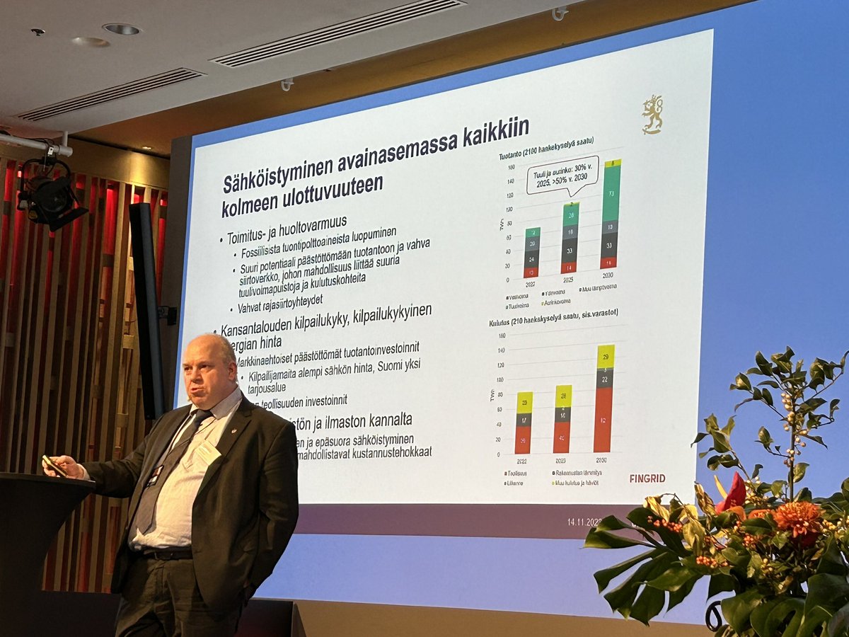 AstaS_P's tweet image. Sähköistyminen avain toimitus- ja huoltovarmuuteen, kansantalouden kilpailukykyyn ja kestävyyteen ympäristön ja ilmaston kannalta, kertoo  Petteri Kuuva #tem #FingridCurrent