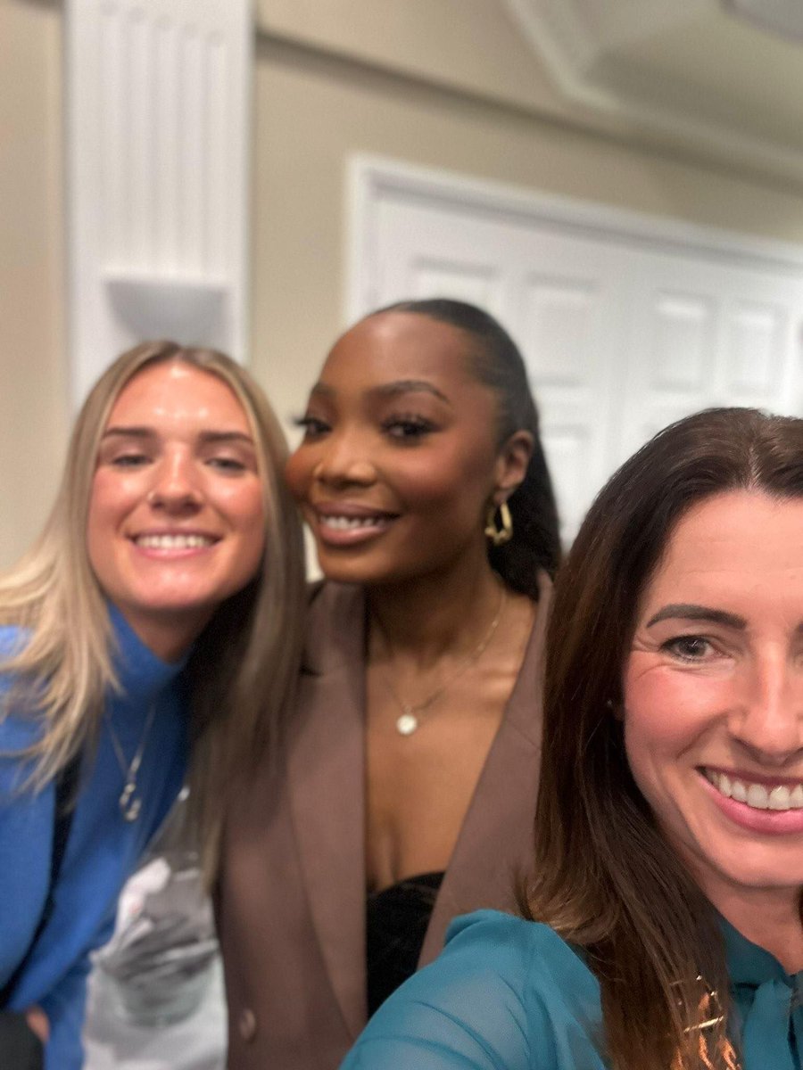What a morning!🤩

The R50 team had the pleasure of attending Natwest Boost with the most amazing speaker, Zakiyah Murchison!

Zakiyah was inspirational and hearing her story of #entrepreneurship was captivating to say the least!

#NatWestBoost #networking #entrepreneurship