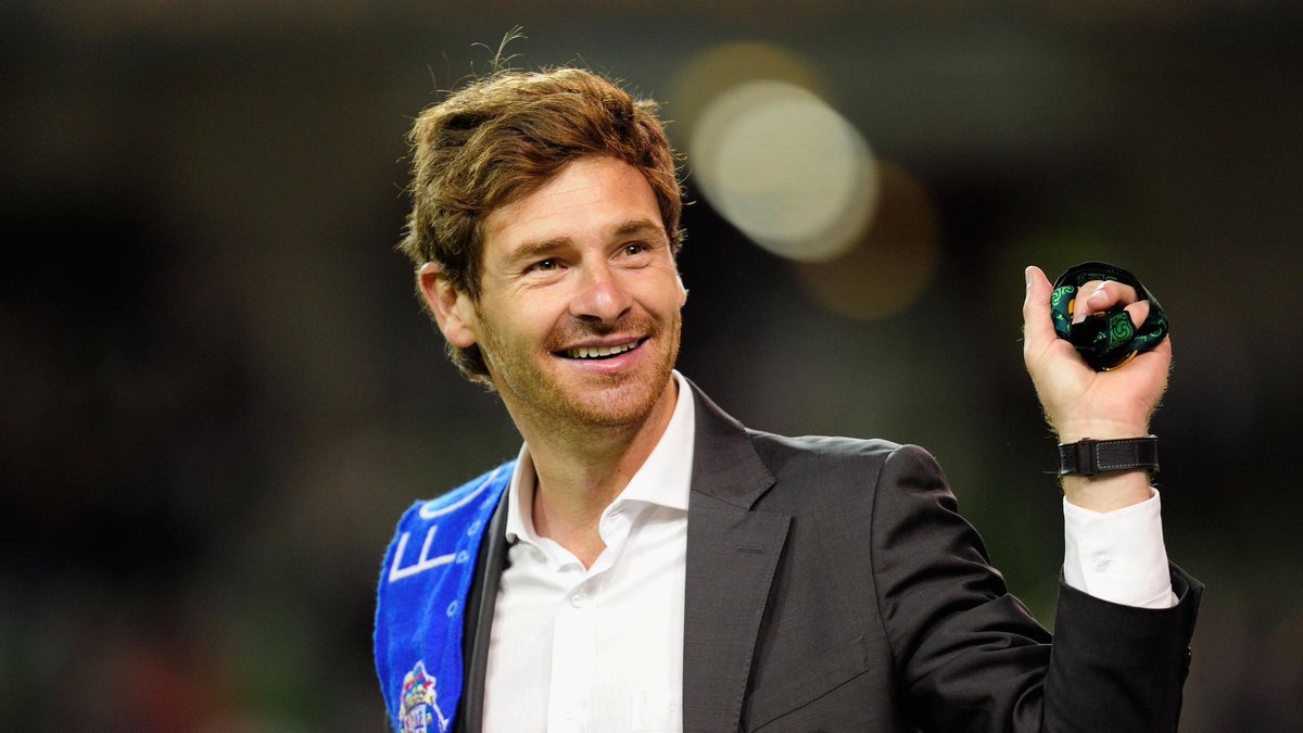 adeptospt's tweet photo. André Villas-Boas anunciou a candidatura à presidência do FC Porto, após os confrontos de ontem na assembleia geral. O antigo treinador acrescentou:

"O que se passou onte é uma derrota para o FC Porto e lamento imenso. Não posso ficar indiferente ao apoio que sinto." https://t.co/DCAxgygb9d
