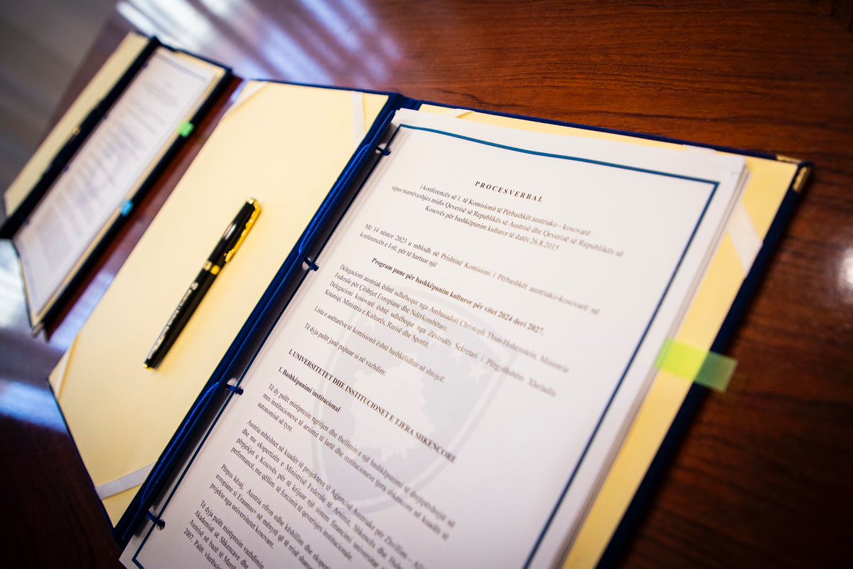 🇽🇰🇦🇹 Great meeting with the Austrian delegation led by Amb. Christoph Thun-Hohenstein from the Federal Ministry for European and International Affairs. We signed a cultural cooperation program for 2024-2027, fostering collaboration in culture, art, film, and cultural heritage.