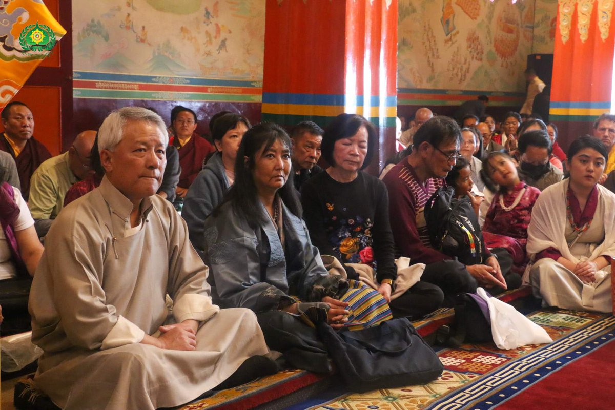 gharwang's tweet photo. Some photos from the Amitabha Empowerment at Lingdum  Zurmang Monastery.
在蘇曼林棟寺舉行的瑪哈嘎拉金剛舞和阿彌陀佛灌頂法會的照片。 https://t.co/nPYHA2dZsN