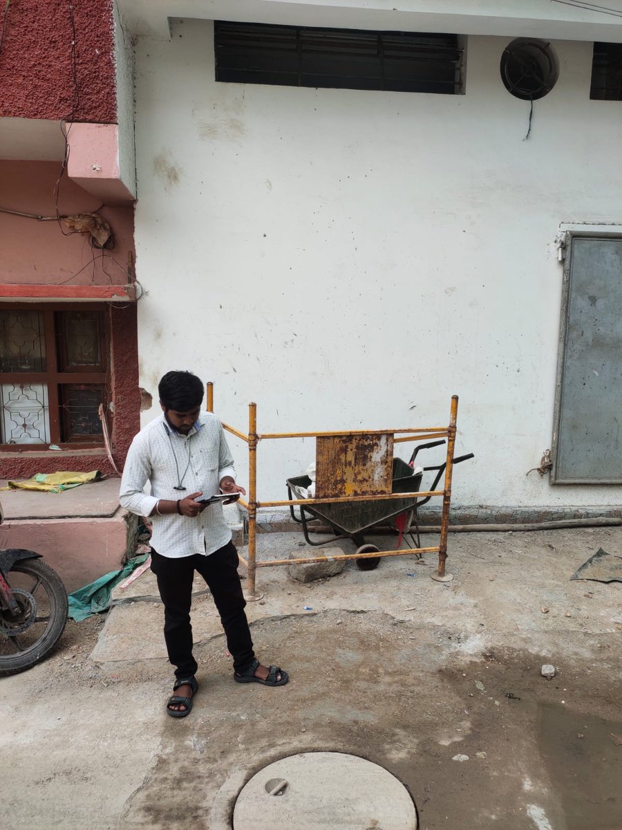 Works_SPT_3's tweet photo. Inspection of work site undertaken to reconstruct damagedmanhole at Redhills O&amp;M Division 4. @HMWSSBOnline @MDHMWSSB @arvindkumar_ias @KTRBRS @TelanganaCMO @CVO_HMWSSB 
#Worksite_safety_is_public_safety 
#HMWSSBworks_SPT https://t.co/trTQnevETB