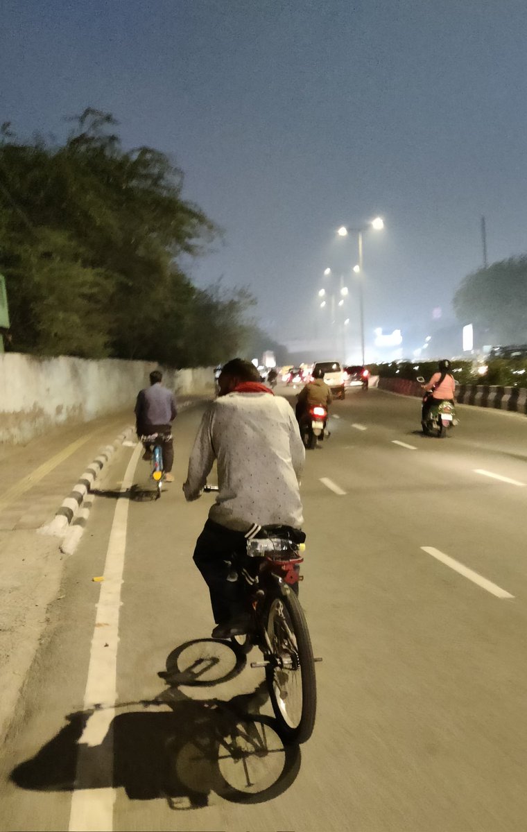 The Bicycle Citizens of Delhi! 

#happycycling 
#cycletocommute #happycyclists #pedalforhealth #makecitiesliveable #righttobreathecleanair #makestreetsforall #activemobility #sustainablelifestyle #bicyclemayordelhi #FitIndia 

@OfficeOf_MM
@mansukhmandviya
@FitIndiaOff