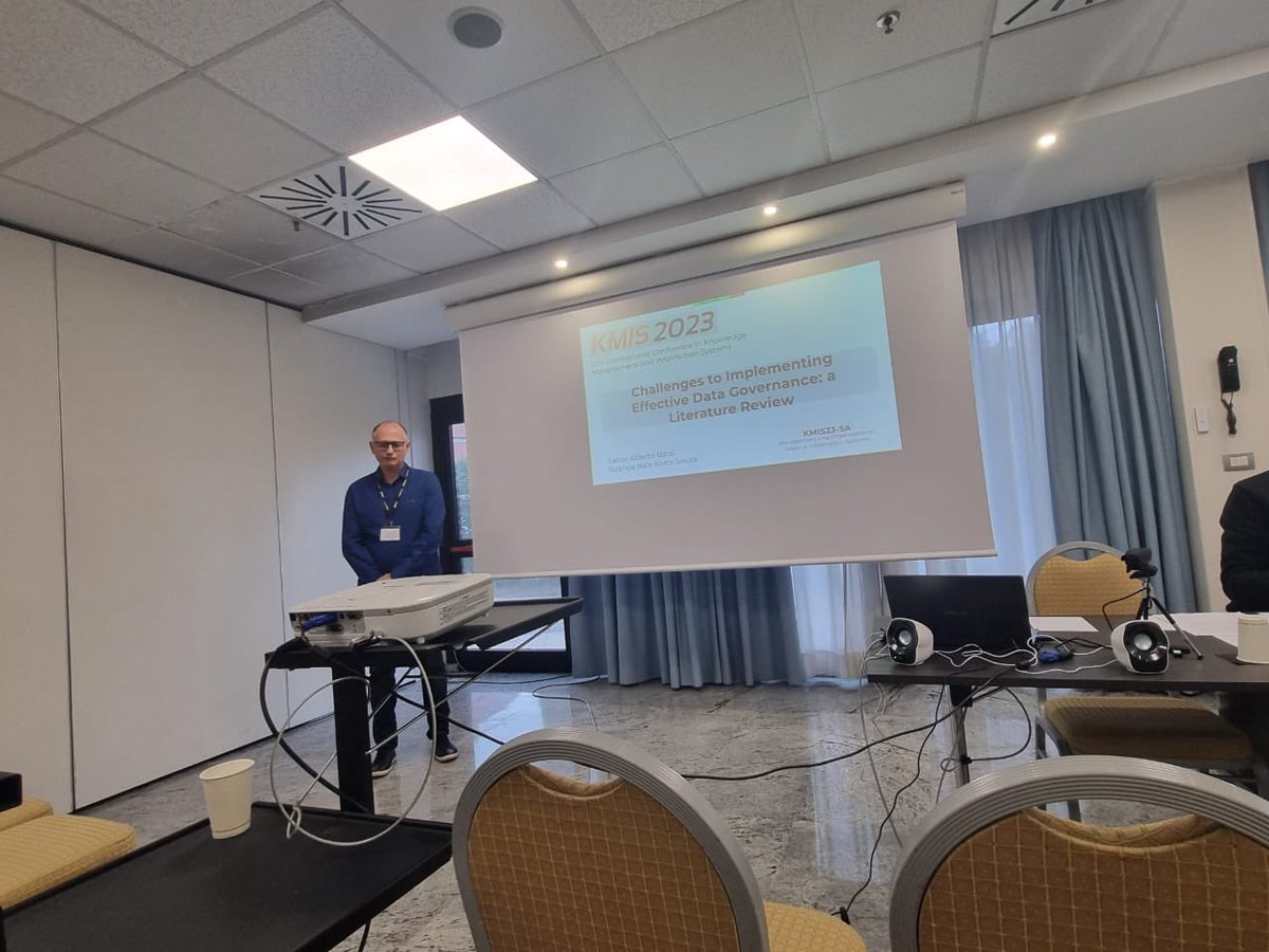 ca_bassi's tweet image. IC3K - Desafios na implementação da Governança de Dados 

Hoje apresentei meu artigo “Challenges to implementing an effective Data Governance: a Literature Review” no KMIS 2023.

#datagovernace
#datamanagement