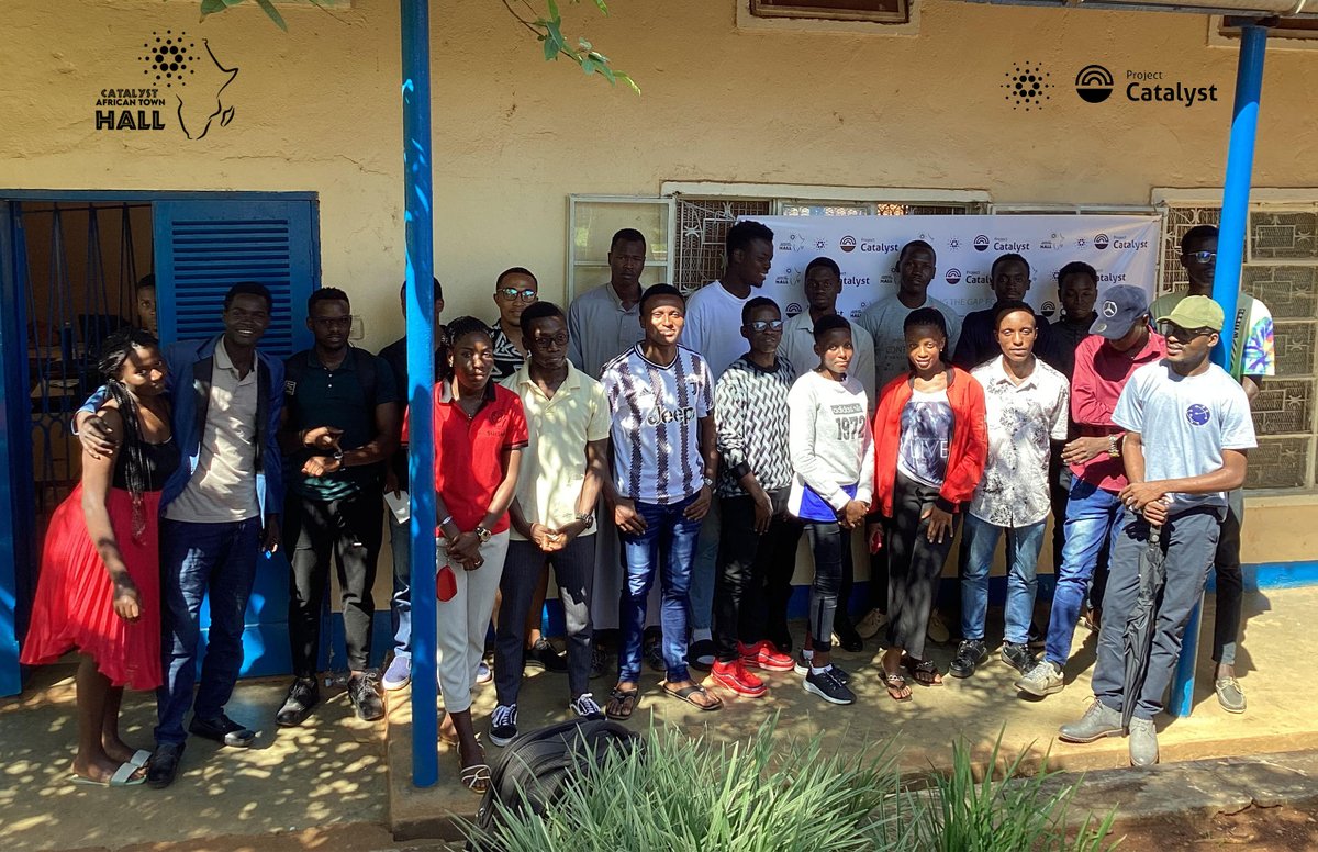 africa_townhall's tweet image. Empowering the future! 🌍✨ Over the weekend, we brought Cardano to the grassroots, enlightening students about the revolutionary technology behind the chain. Knowledge is the key to unlocking a blockchain-powered future! 🚀📚 #CardanoEducation #BlockchainForChange