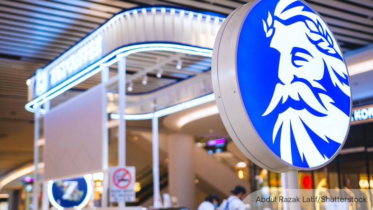 NewsBFM's tweet photo. 1. ZUS Coffee clarifies that its brand name and logo have nothing to do with the Greek God Zeus.

The man in the logo represents Kaldi, an Arab Ethiopian goatherd believed to be the first to discover coffee berries, its COO Venon Tian told Sinchew Daily.

https://t.co/PZdQkOVC8Y https://t.co/ID590IULgw