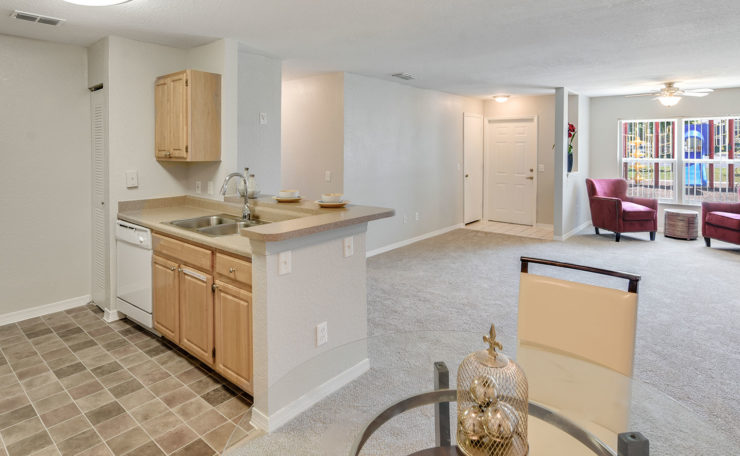 brookecommons_'s tweet photo. Cook up some love in your #Kitchen at @brookecommons_ in #OrlandoFL! With the #Holidays right around the corner, now is the perfect time to host a family and friends meal! Schedule a tour today and picture the memories you'll make! https://t.co/gf2axqOibQ https://t.co/uR5YbCjzpr