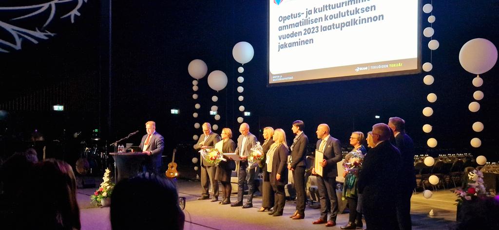 Onnittelut <a href="/okmfi/">Opetus- ja kulttuuriministeriö</a> laatupalkinnot saaneille <a href="/taitotalofi/">Taitotalo</a> ja <a href="/AoSamiedu/">Ammattiopisto Samiedu</a> sekä kunniamainituille @riverialainen ja <a href="/SDO_kampukset/">SuomenDiakoniaopisto</a> 💐✨️💐✨️💐✨️💐

#vaks2023