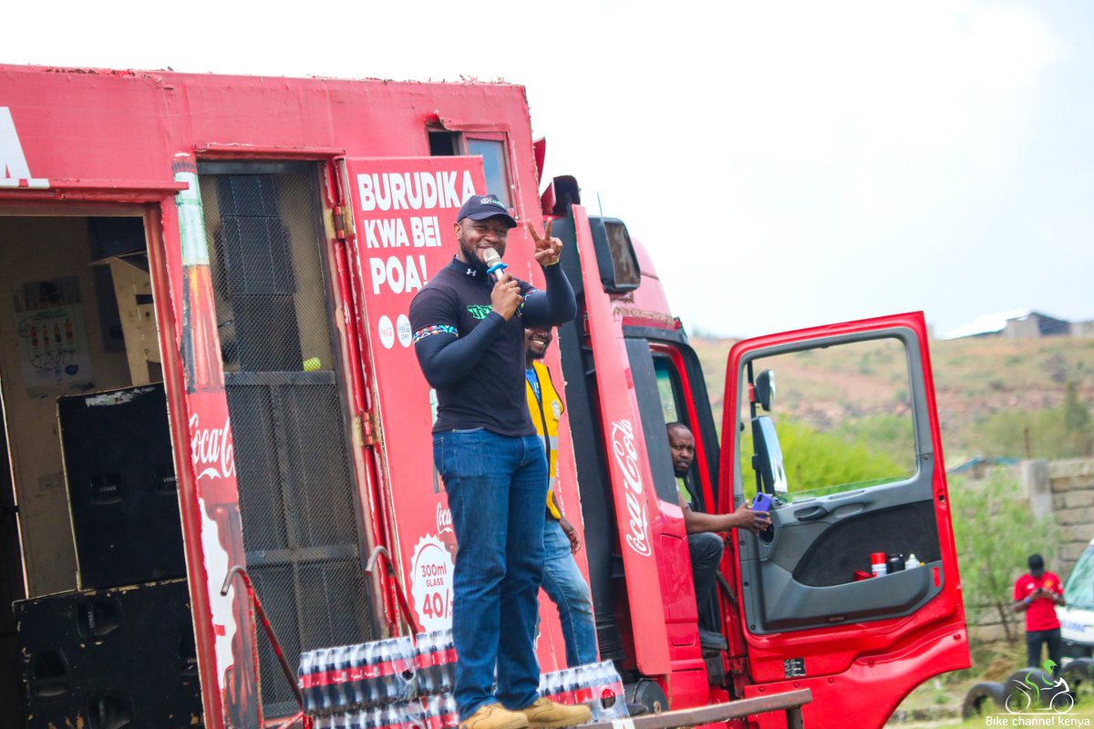 hulkshira's tweet image. Hello wapandwaji na wapandaji wa miti 🌚 #MCHulk #TheHostWhoDoesTheMost #TheHulks