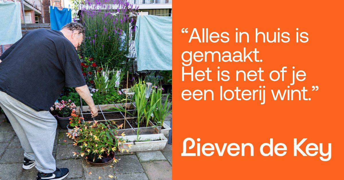 De renovatie van 348 woningen in De Punt, Amsterdam Noord. Wat vinden de bewoners? Lees het verhaal van Hein: shorturl.at/agwIX 
#StartenEnWonen