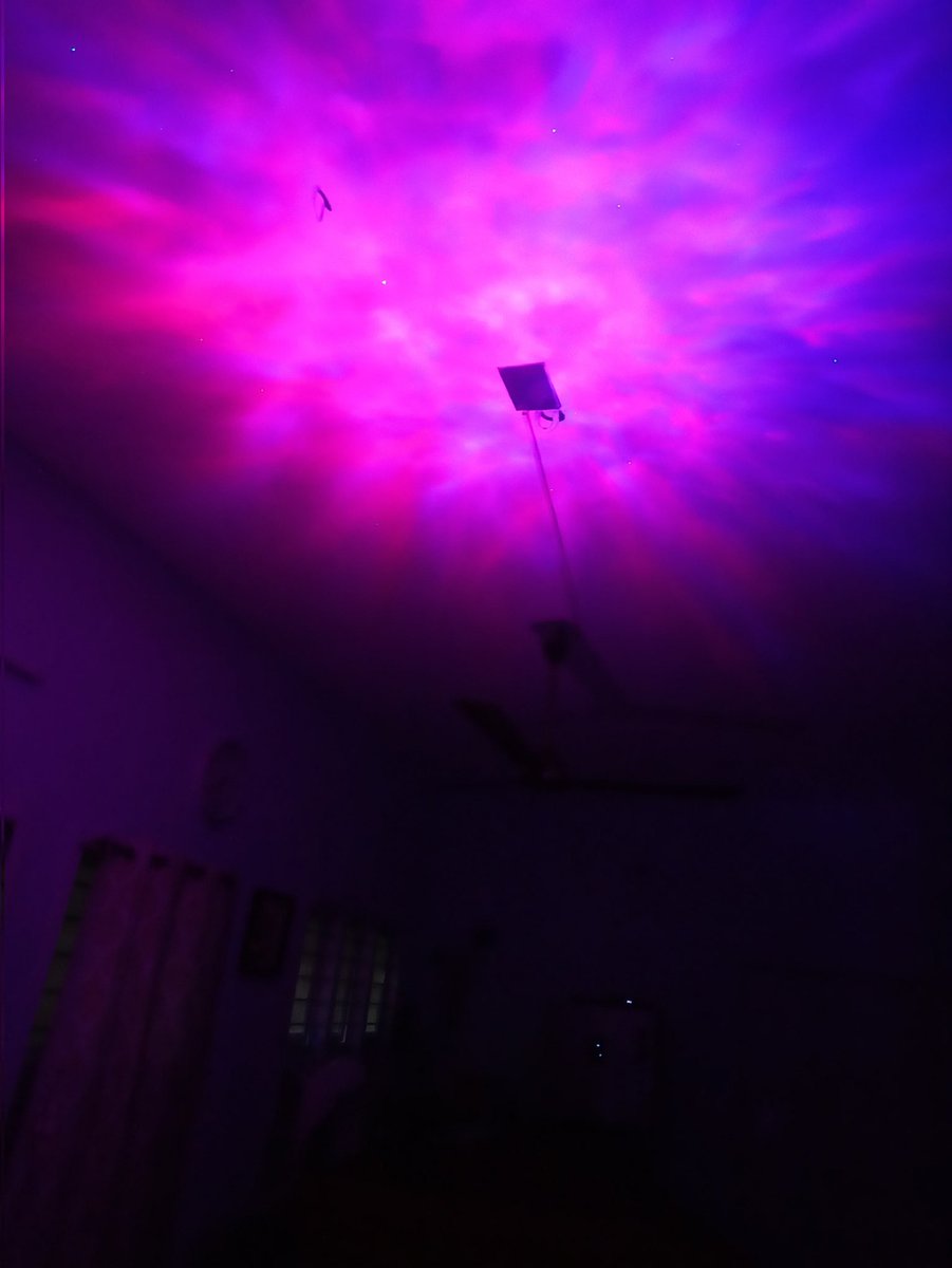 AforArjun96's tweet photo. Can't afford to go to Norway or finland to witness Aurora borealis , so we brought that to our home. Thanks to @SGTRADERSFORYOU 👌✨ WORTHU https://t.co/zudhiIFRbQ