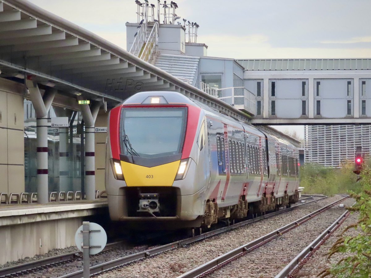 HiPa125's tweet image. Greater Anglia Stadler #Class755 ‘FLIRT’ 755403, running as Rail Operations Group 5Q57 0610 Norwich Crown Point T&amp;amp;RSMD &amp;gt; Derby Etches Park Depot, waits on the Derby Pilot Line #MML