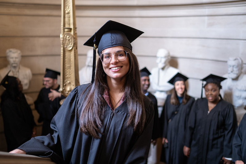 HEFFerrer's tweet photo. Retour en images sur les sourires de nos diplômé·es le 15 octobre dernier, lors de la prestigieuse cérémonie organisée en leur honneur, sur la plus belle place du monde ! 🫶🤩
https://t.co/ueR0K2TlZM
#graduation #Brussels #grandplace #classof2023 https://t.co/Jowjw9gHzO