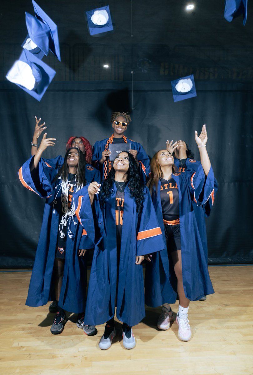 Yahri Smith tweet media