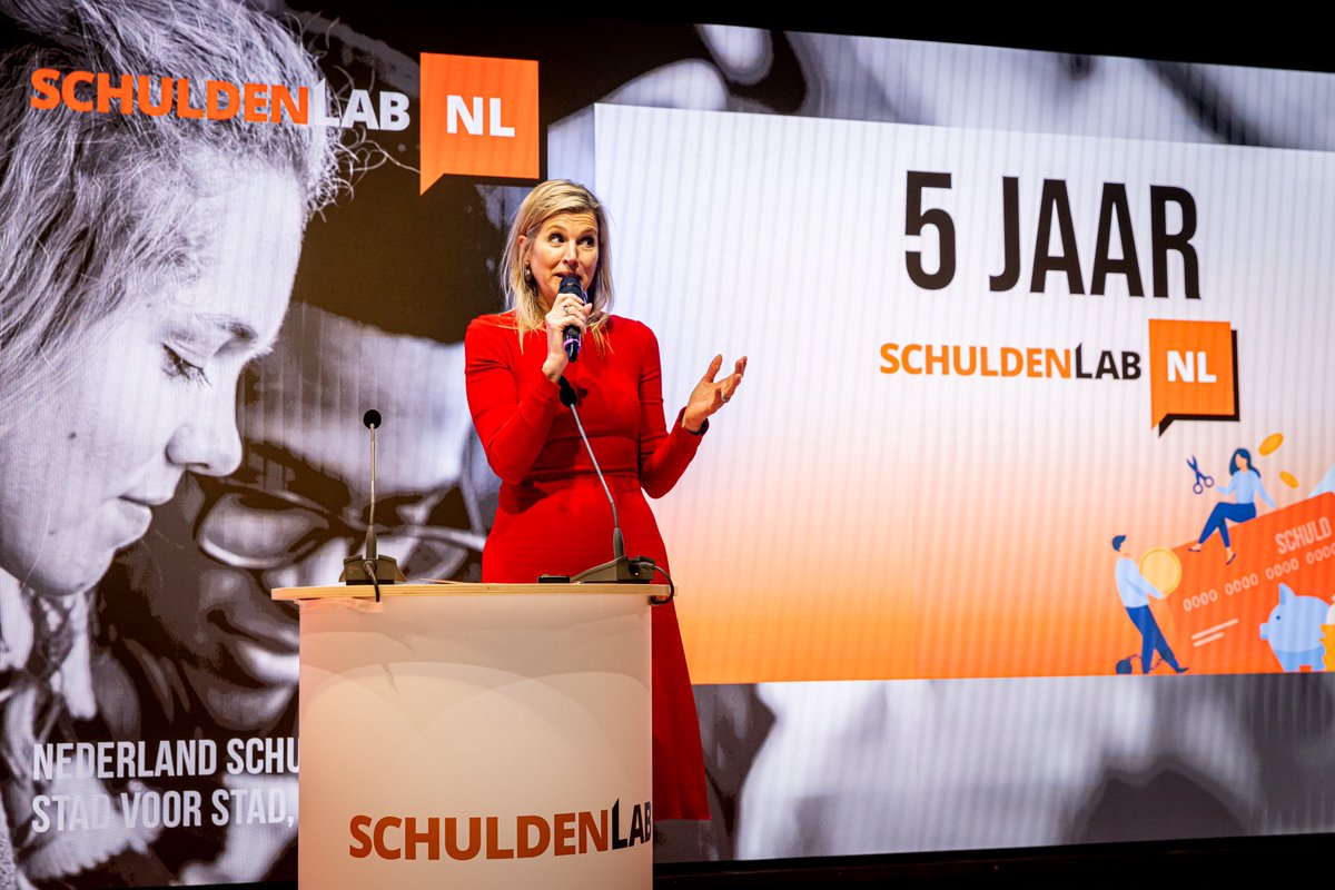 ‘Nederland Schuldenzorgvrij’ is wat SchuldenlabNL al vijf jaar nastreeft door met partners succesvolle schuldhulpmethoden op te schalen. Erevoorzitter Koningin Máxima bespreekt bij de jubileumbijeenkomst de ambities. #financiëlegezondheid koninklijkhuis.nl/actueel/nieuws…