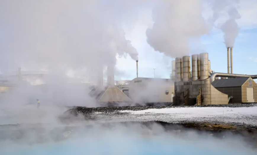 AAJFusion's tweet photo. Iceland News (World) 🇮🇸🇮🇸: #icelandvolcano #icland #Icelandearthquake
Iceland to shield geothermal plant from risk of volcanic eruption.
https://t.co/mWVdDOqlqi