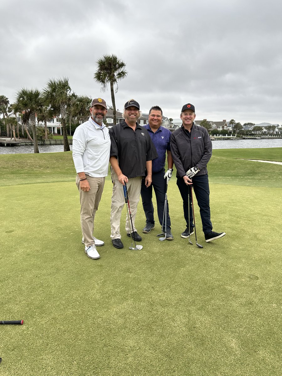 PackImpressions's tweet image. Yesterday kicked off Day 1 of our Digital Packaging Summit in sunny Florida - a free event for leaders in the industry. Attendees mingled and started diving into unparalleled industry insights. We are thrilled about what today will bring! #digitalpackagingsummit