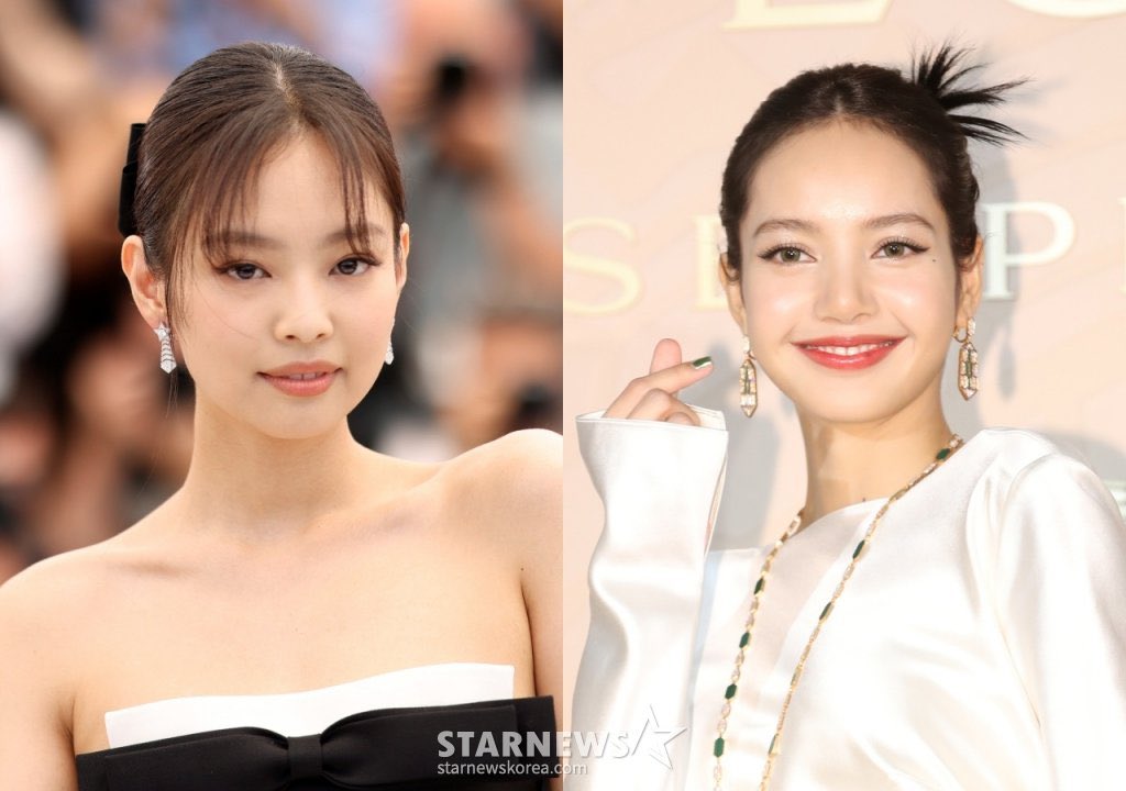 BLACKPINKBRASIL's tweet image. 📌 Segundo artigo, Lisa e Jennie compraram moradias de luxo lado a lado na Coreia do Sul.
Lisa comprou uma casa em fevereiro de 2023 de 7.5 bilhões de won (27.8 milhões de reais) e Jennie uma de 5 bilhões de won (18.5 milhões de reais).
🔗 n.news.naver.com/entertain/arti…
cr.…