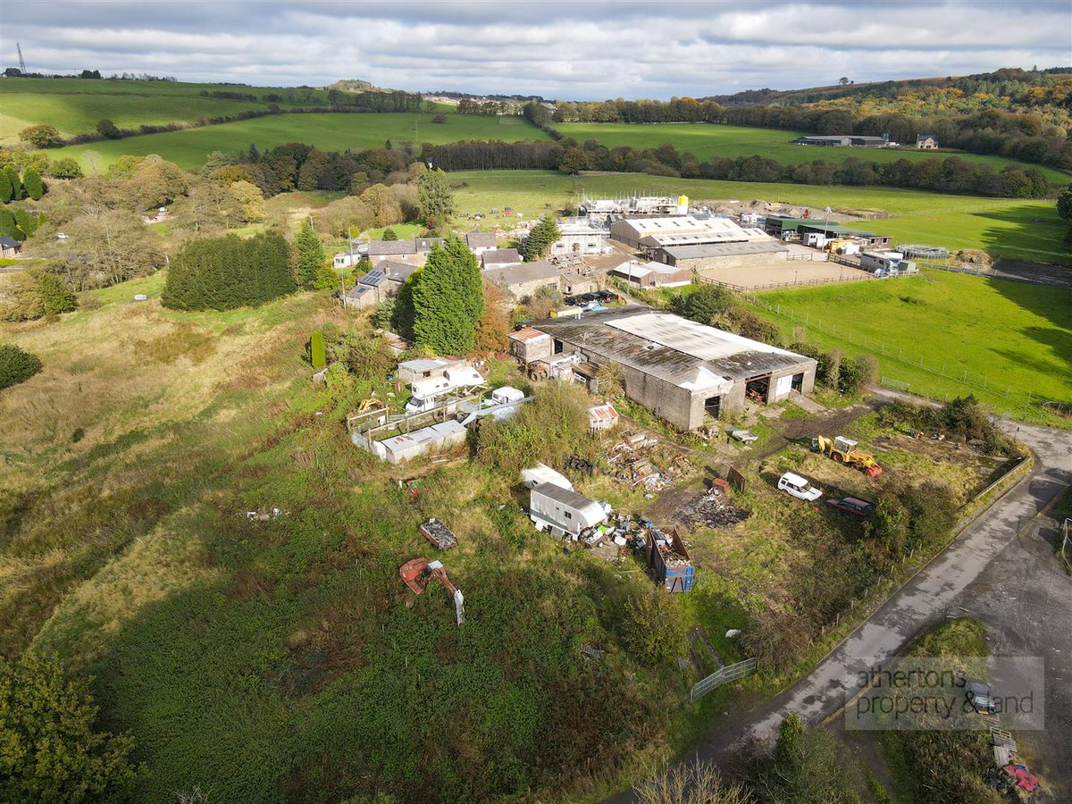 New to the market: Trigg Road, Heapey nr Chorley PR6 8TD – development opportunity, available either as a whole or in two lots.

The plot comprises a Grade II listed farmhouse and barn and a development site with planning consent for four executive homes.

athertons-uk.com/property/resid…
