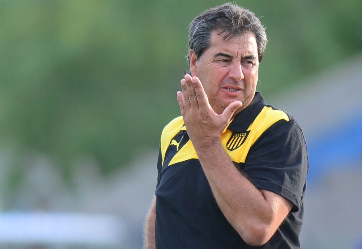 JoniRamos's tweet photo. 🇶🇦 El Muaither SC de Catar ha entablado negociaciones con Jorge Da Silva, técnico uruguayo. 

📌El exjugador de Atlético y River y entrenador de Peñarol estaría cerca de llegar al equipo catarí.

📌Da Silva, junto con su hijo como segundo, son los mejor colocados. 

@relevo https://t.co/J8EACITSUG