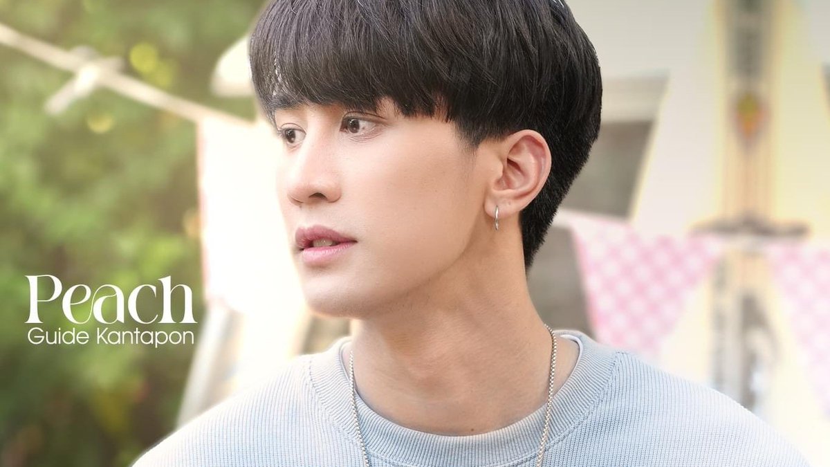 comeusbloficial's tweet photo. 📌Nuevo póster e imágenes de #BakeMePleaseTheSeries protagonizado por #OhmGuide se estrena el 19/11  
Un chico con interés por los dulces se convierte en ayudante de un pastelero al que no le cae bien. Después de un tiempo juntos, su relación comienza a endulzarse. #ComeUsBl https://t.co/QGLcuU6R35