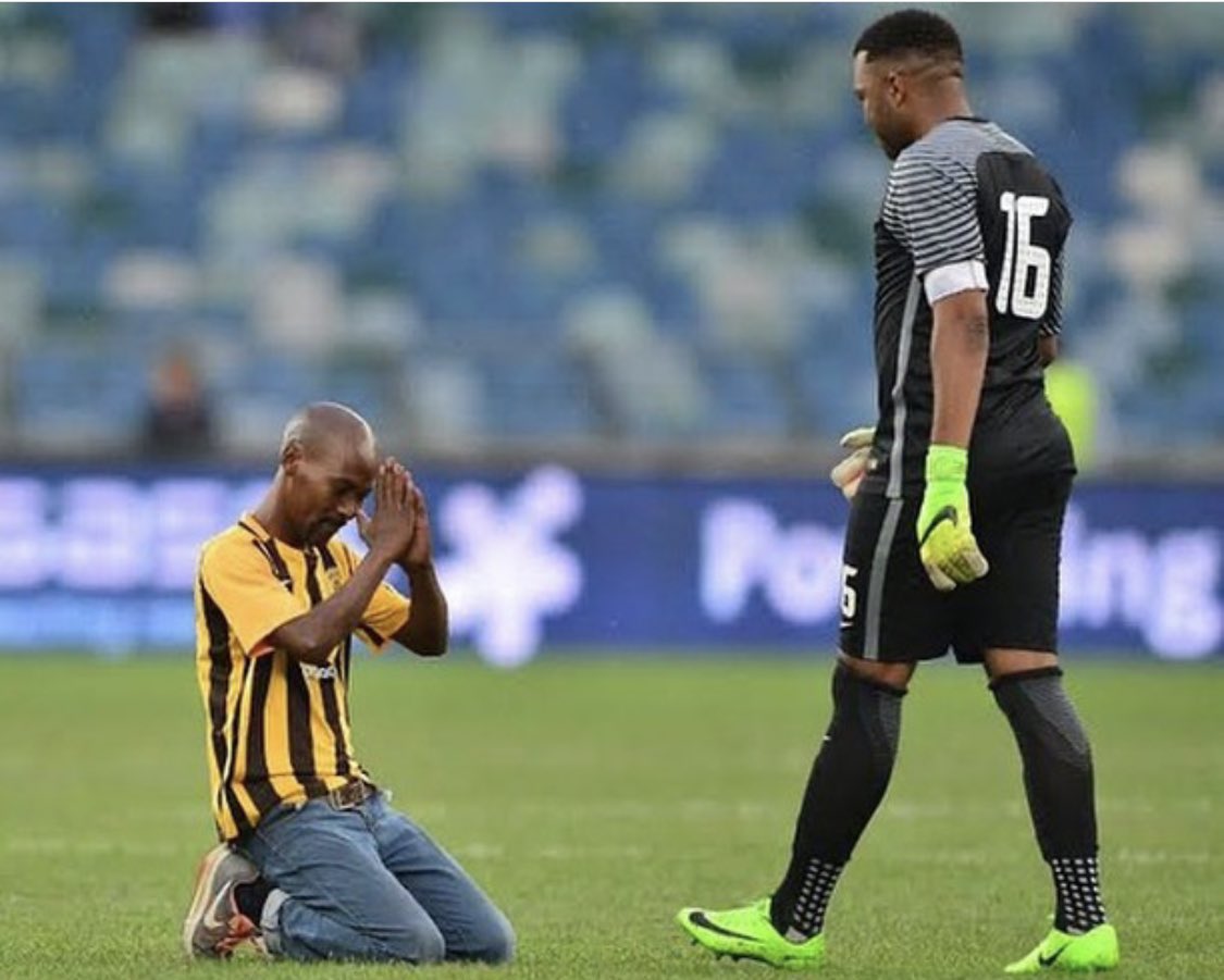 Wendy_Mothata's tweet photo. Itumeleng Khune! 🫡 ✊🏾 https://t.co/zzJxWbFFMU