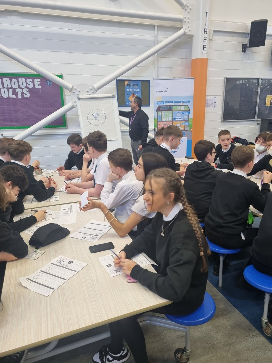 S3 pupils having a productive afternoon at our Skills Carousel #ScotCareersWeek23 @CglenHighSchool @DYWLED @BritishSignBSL @scottishgas