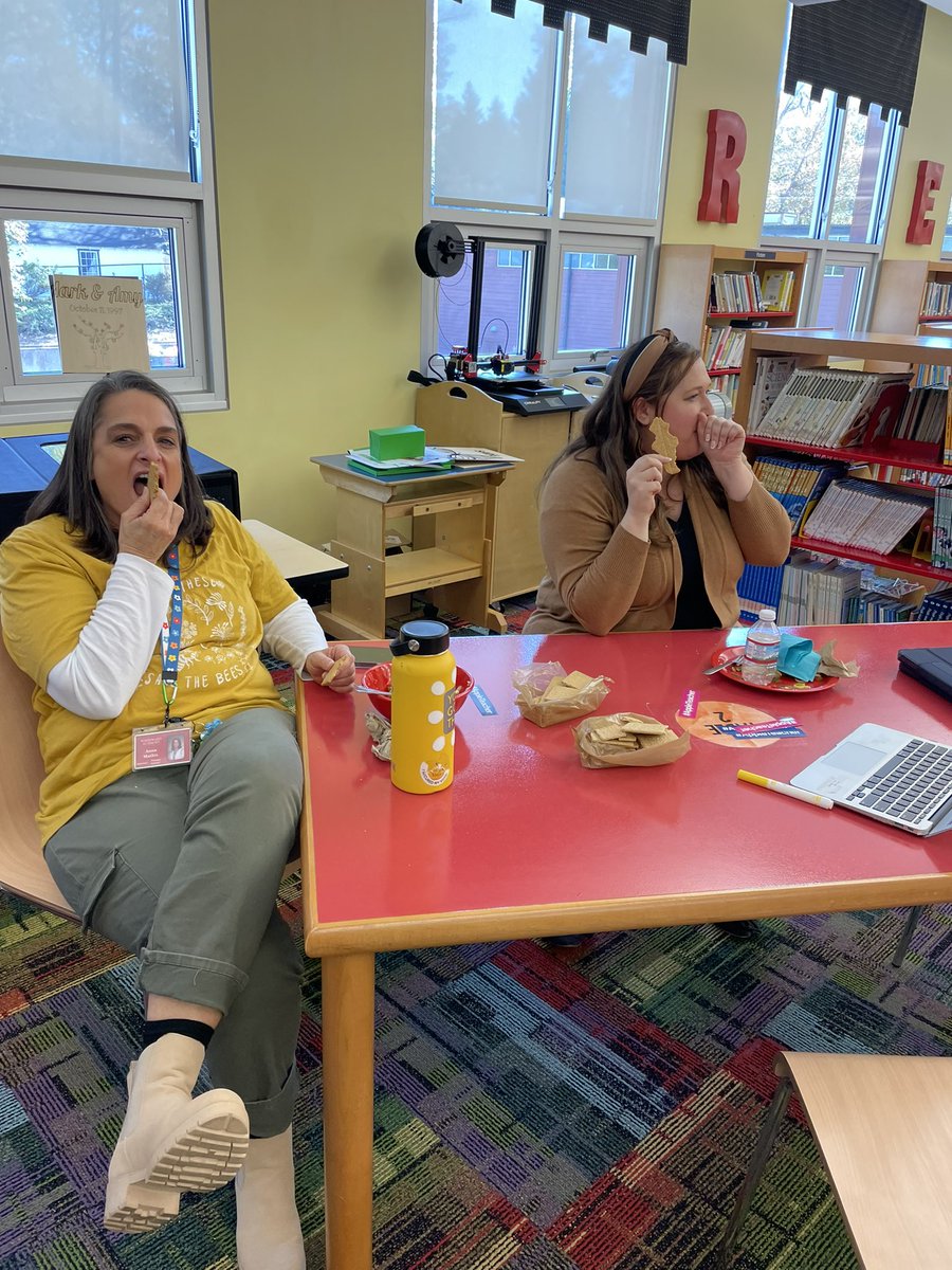 SumayyaK tweet media