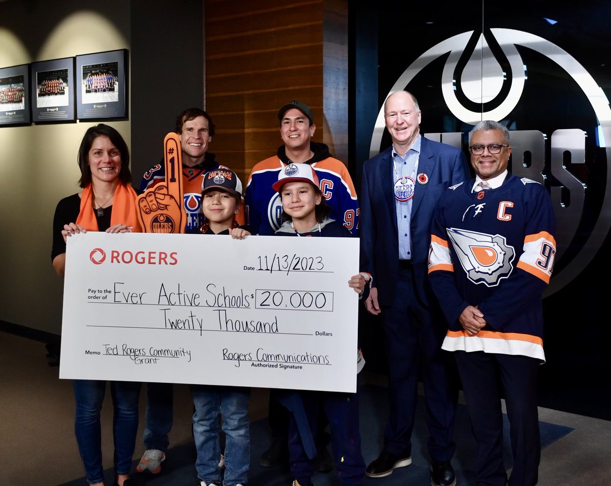 EverActiveAB's tweet photo. Thank you @Rogers for supporting sport and wellbeing in Enoch Cree Nation. Grateful for the game and hospitality from the @EdmontonOilers.  #gooilers https://t.co/gSzrF1Cnsu