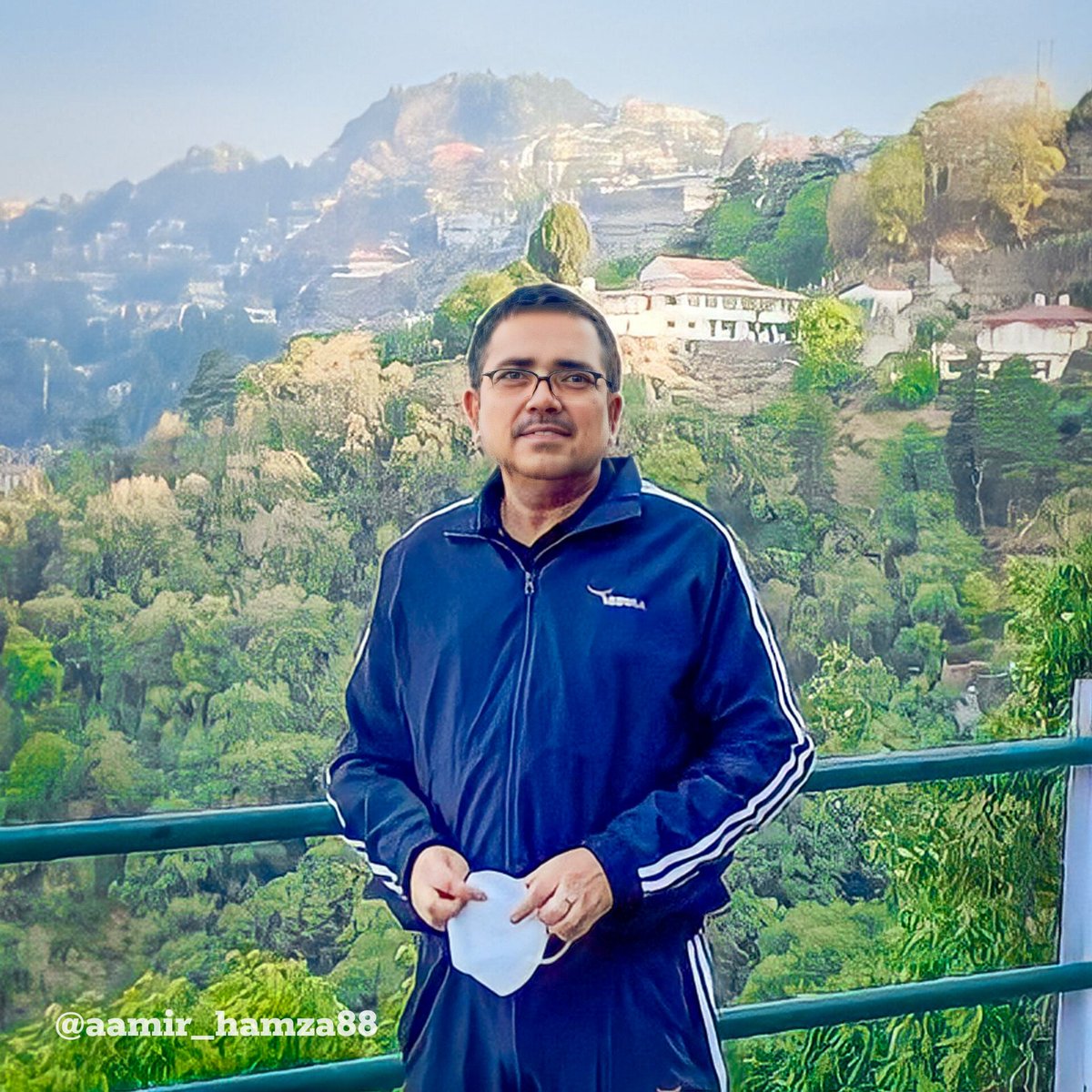 अजय नाथ जी के बातो से हम सभी छात्रों में एक उम्मीद जगी है तो मैं आशा करता हूं की आप हमारी इस समस्या का समाधान इसी महीने के अंत तक करने की पूरी कोशिश करेंगे।
कई महीनो से हम इधर उधर चक्कर काट के बोहोत परेशान है कॉलेज/यूनिवर्सिटी लगातार फीस के लिए दबाव बना रही है 
<a href="/AjayNathJha_/">Ajay Nath Jha</a> 🙏