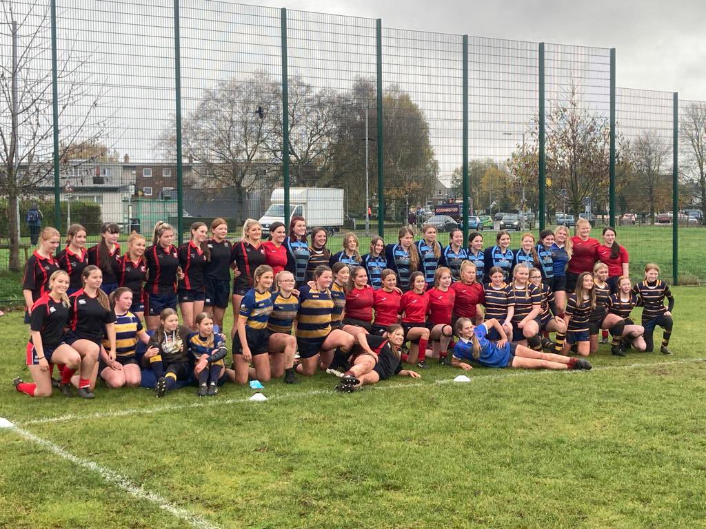 The U16’s girls rugby team took part in the regional finals today. They performed well, winning 2, drawing 1 and losing 1. All the girls performed remarkably well in the conditions, with a special mention to captain Isla and coaches player of the day Zara 🏉