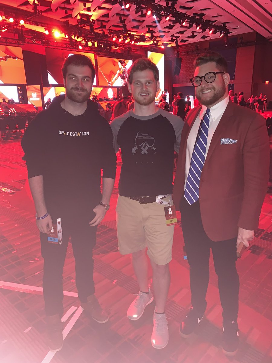 NotLoadng's tweet photo. The ATL major reminded me just how much the R6 community means to me. 

Y’all have been a 2nd family to me for the past 7-8 years.

I can’t post enough photos or tag enough people to show everyone I appreciate in the community.

It was awesome seeing you all again! ❤️ https://t.co/DVTlp06GX9