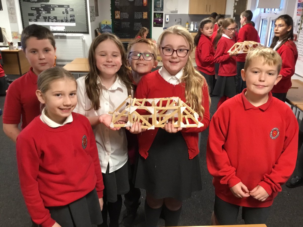 Last week we had a great time constructing bridges in D.T. <a href="/BalshawLaneCPS/">Balshaw Lane Primary</a> <a href="/halliwell_miss/">Miss Halliwell-Parker</a>