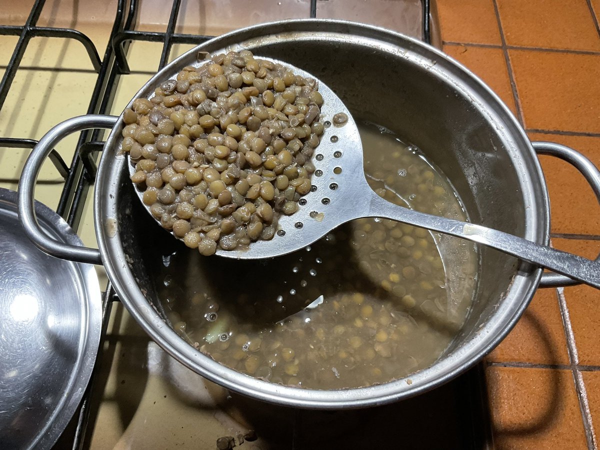 incucinacongina's tweet image. Zuppa di lenticchie 😋#chef #lenticchie #cooking #cucinadicasa #food #CuocaADomicilio