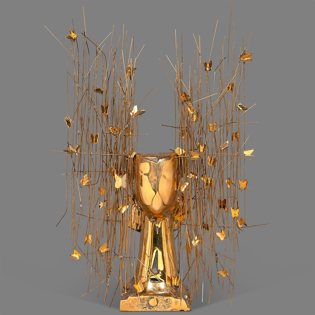 Arising from the 60s Spanish Pop Art scene as a former member of the group Equipo Cronica, Manolo Valdes is represented by a sculpture and a painting in the November 15th sale. View the catalogue and place bids at Doyle.com