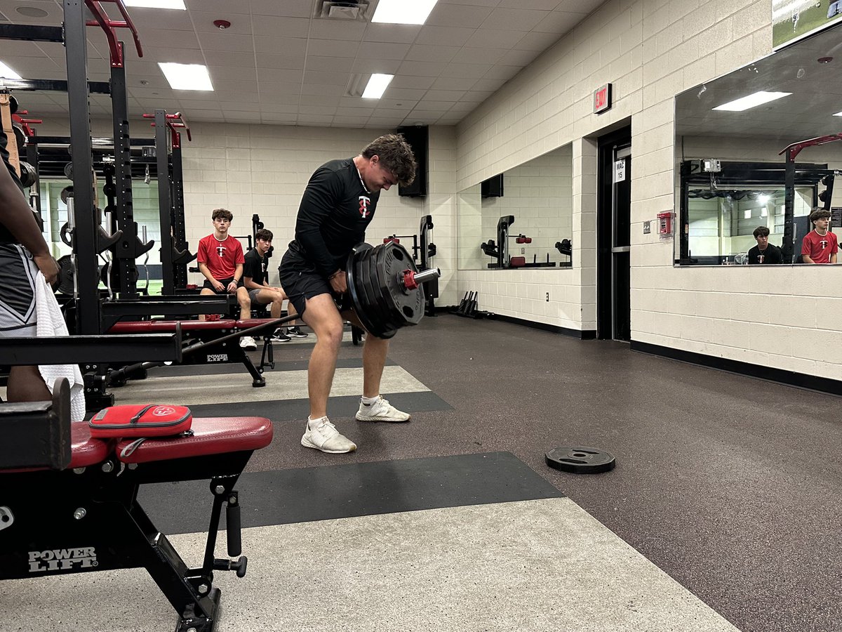 THSBaseball1's tweet photo. 🥱 

#stillinthelab https://t.co/oWZzjwEMSt