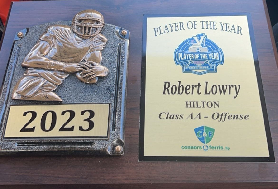 RobertFlash_4's tweet photo. Extremely grateful to receive offensive player of the year. And that I worked extremely hard and wouldn’t be the player that I am without my family, friends, teammates and coaches. https://t.co/5YD8rnVYdW