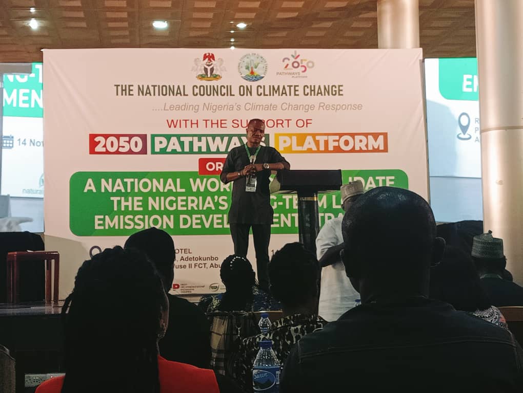Jideos's tweet photo. Presenting our (the Nigeria DDP team) modelling results to critical stakeholders for the validation of the draft of Nigeria's Long-Term Low Emissions Development Strategy (LT-LEDS) - unanimously validated.  #DDP #UNFCCC  @chuks_okereke @DamilolaSDG7 @YacobMulugetta https://t.co/Q3GjzYV3BD