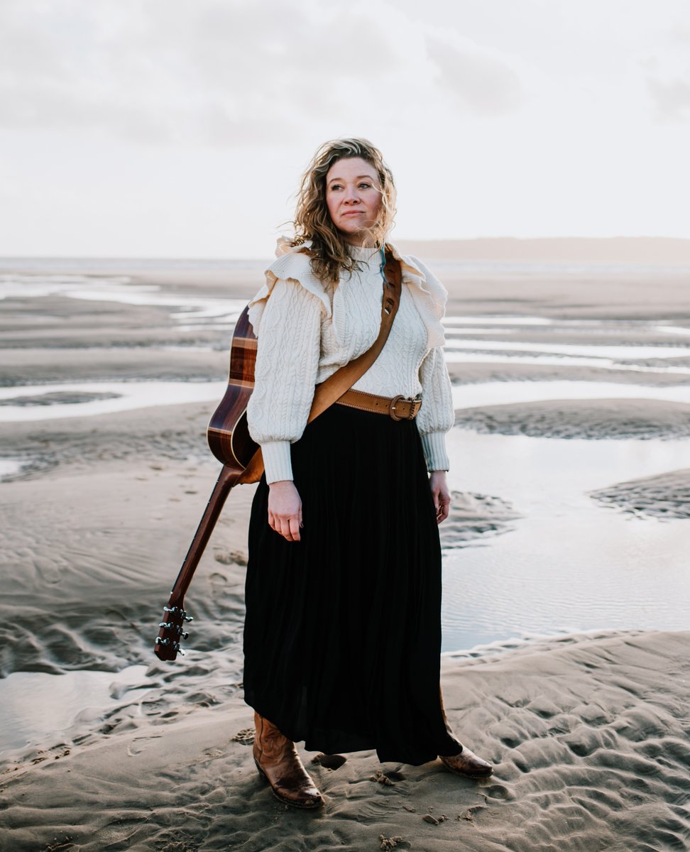 ErikaOlsonMusic's tweet photo. Can't wait to escape parenting, sing, laugh and maybe even cry a little with y'all this Thursday in Lewes!  Tickets in all the places - if you can't find the link message me - I love it when you do!!!  xoxo
#livemusic #supportlivemusic #livegigs https://t.co/k11join6pb