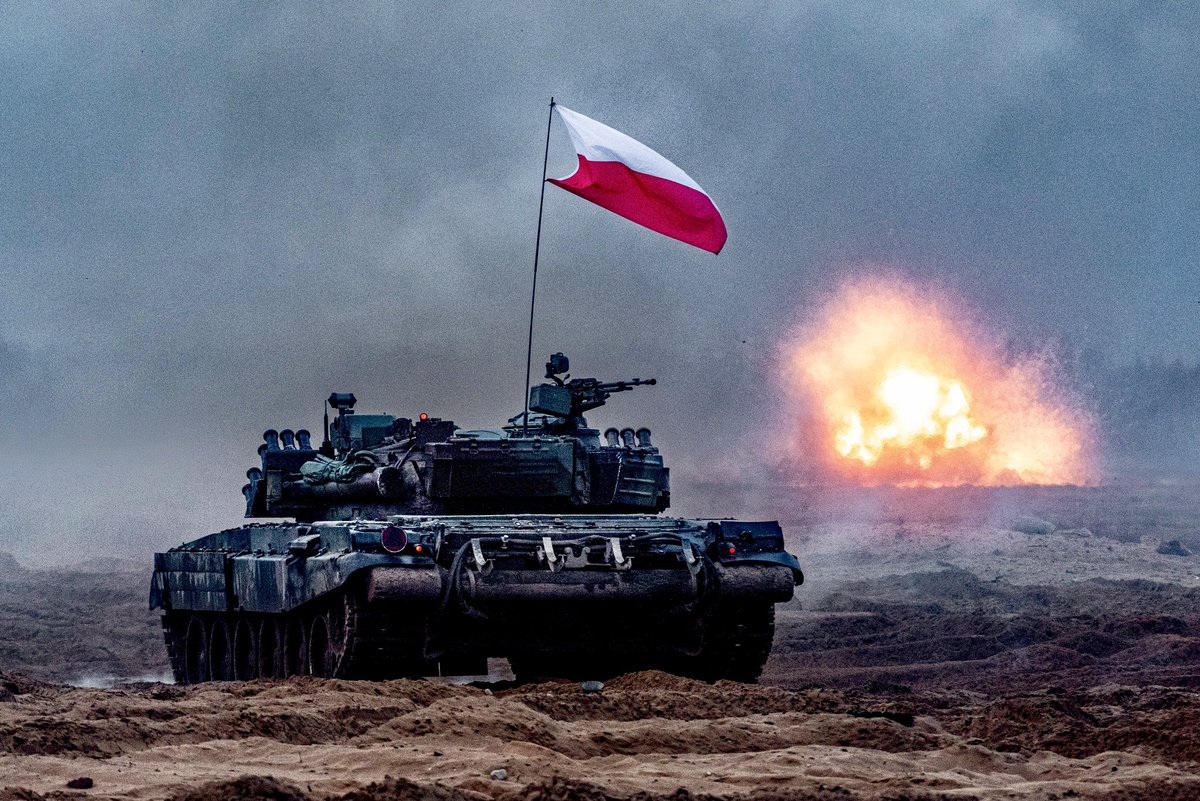 Armoured cavalry on the #NATO’s eastern flank. #WojskoPolskie #TankTuesday #WeAreNATO