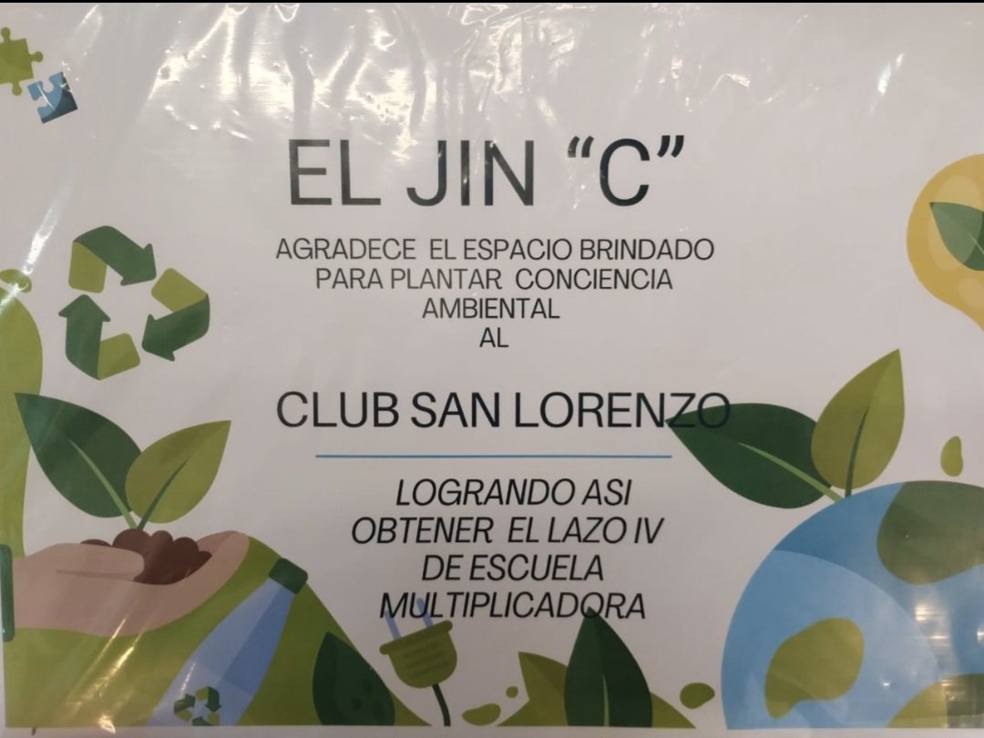 CaslaSocial's tweet photo. 📌 En el marco del Programa Escuelas Verdes y en conmemoración por los #40AñosDeDemocracia, nenas y nenes del Jardín Integral Nucleado JIN C, invitados por la Subcomisión de DDHH y por el Área Sustentabilidad de #SanLorenzo, plantaron 2 árboles en el Polideportivo Roberto Pando. https://t.co/x9VsH4n2Se