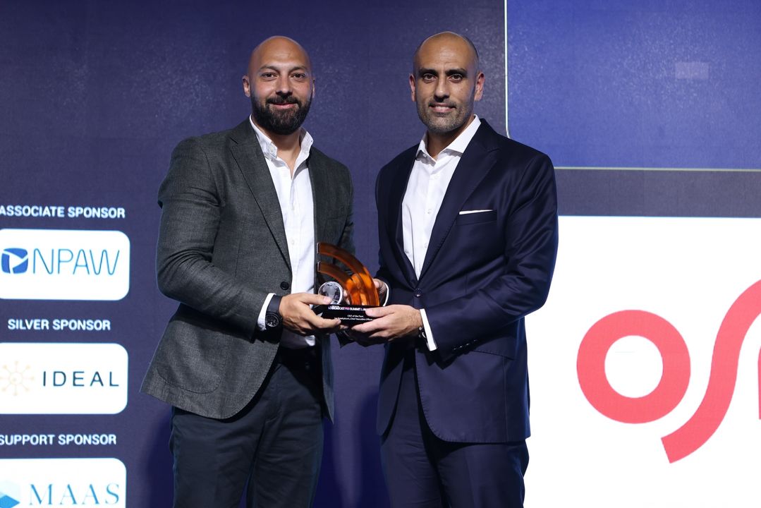 Congratulations ASBU on another successful BroadcastPro Awards event! We were proud to join the celebration of excellence in the MENA media and entertainment industry. Our own Anas Hantash was on hand to present Joe Kawkabani of OSN with the prestigious CEO of the Year award.