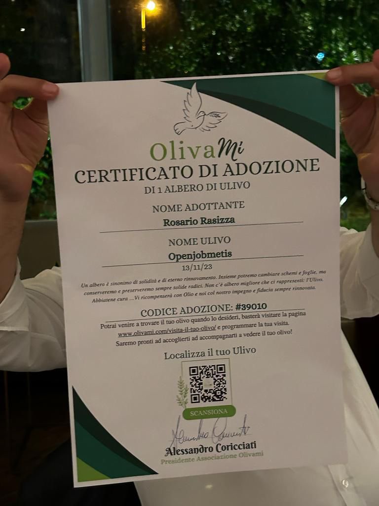 rasizza's tweet photo. Ieri ho incontrato i colleghi delle aree Puglia e Basilicata, e ho ricevuto un regalo davvero speciale! Un ulivo a nome @openjobmetis adottato con #olivami: l’unica associazione no profit del Salento che consente l’adozione di ulivi per aiutare a riforestare Grazie @ValePreite https://t.co/ndHKUjEyde