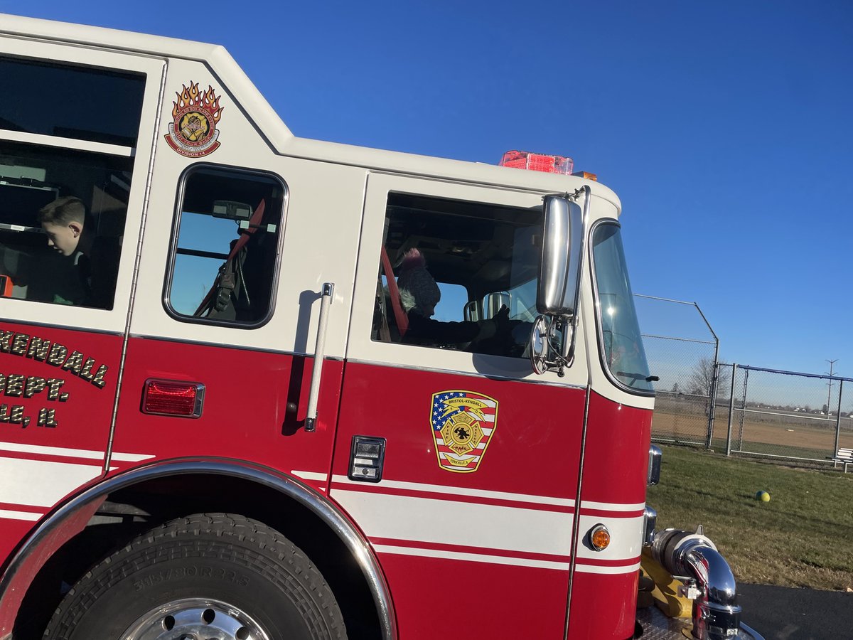 Yorkville Community Unit School District 115 tweet media