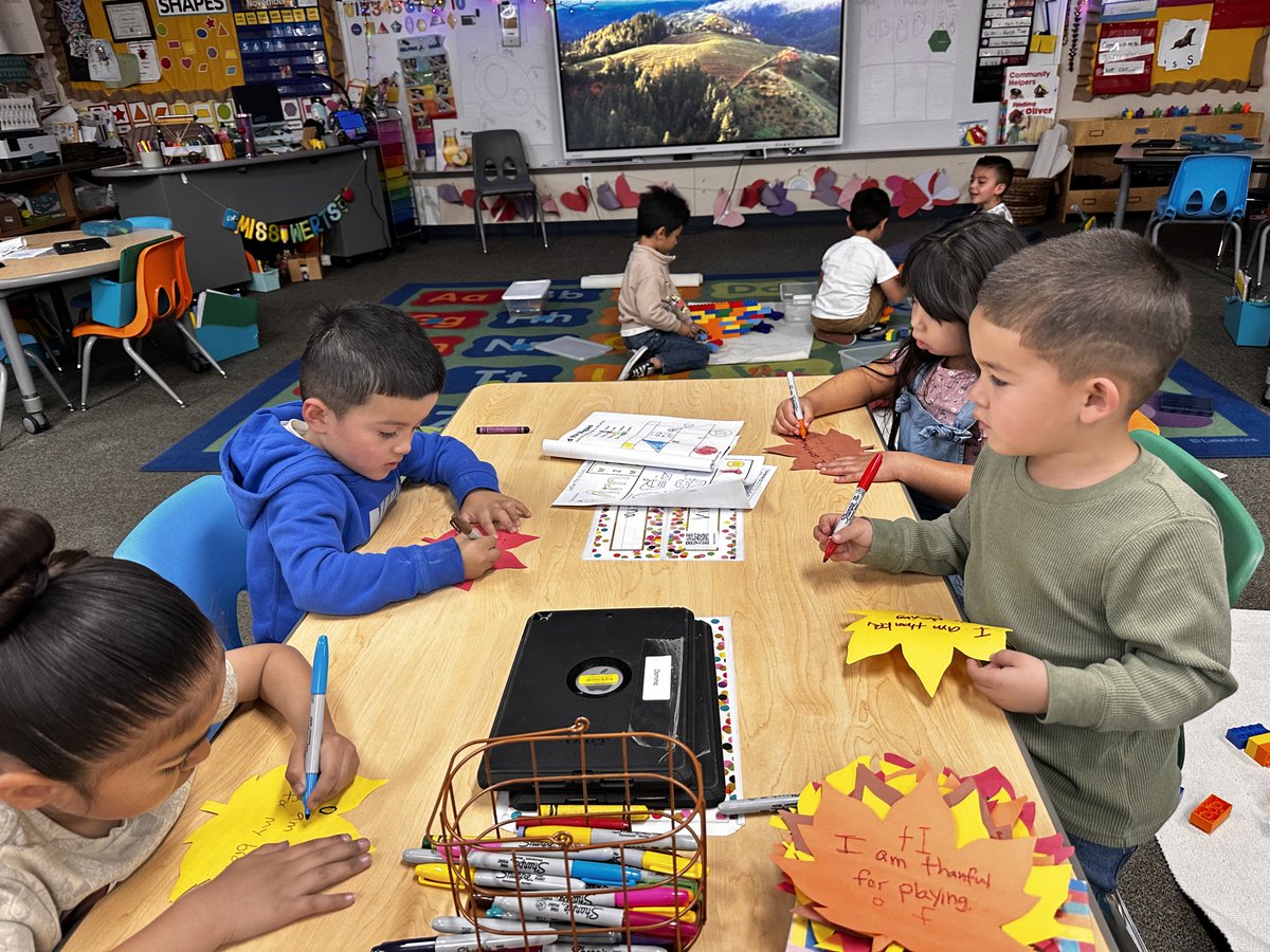 CCES_GUSD's tweet photo. What are we thankful for?
Just perfect timing for this TK writing activity. Our tiny Golden Bears worked on expressing what they're thankful for!! Swipe for the sweet smiles and hardworking students😊 https://t.co/h22A6ZWjVV