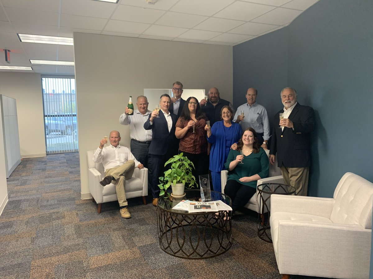 ProsperaFinSvcs's tweet photo. Congratulations to the Dorsey & Company team out in New Orleans, LA for their big move into their new office space. Welcome home!
#dorseyandcompany #financialadvisors #prosperalife https://t.co/S9qZJAkhgi