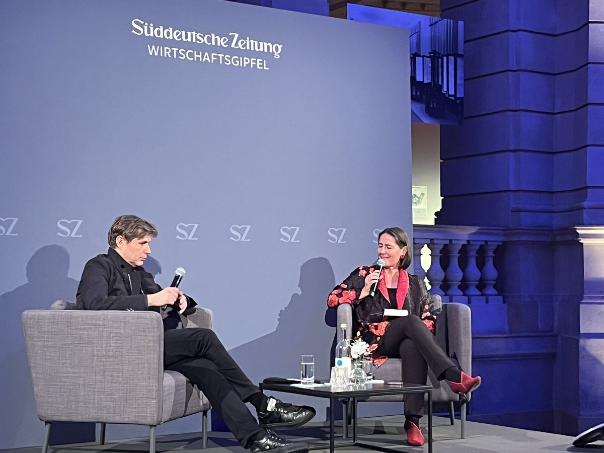Judith Wittwer (@judithwittwer) on Twitter photo <a href="/foederlschmid/">A. Föderl-Schmid</a> im Gespräch mit Daniel Kehlmann am Wirtschaftsgipfel der <a href="/SZ/">Süddeutsche Zeitung</a> über sein neues Buch. <a href="/foederlschmid/">A. Föderl-Schmid</a> im Gespräch mit Daniel Kehlmann am Wirtschaftsgipfel der <a href="/SZ/">Süddeutsche Zeitung</a> über sein neues Buch.